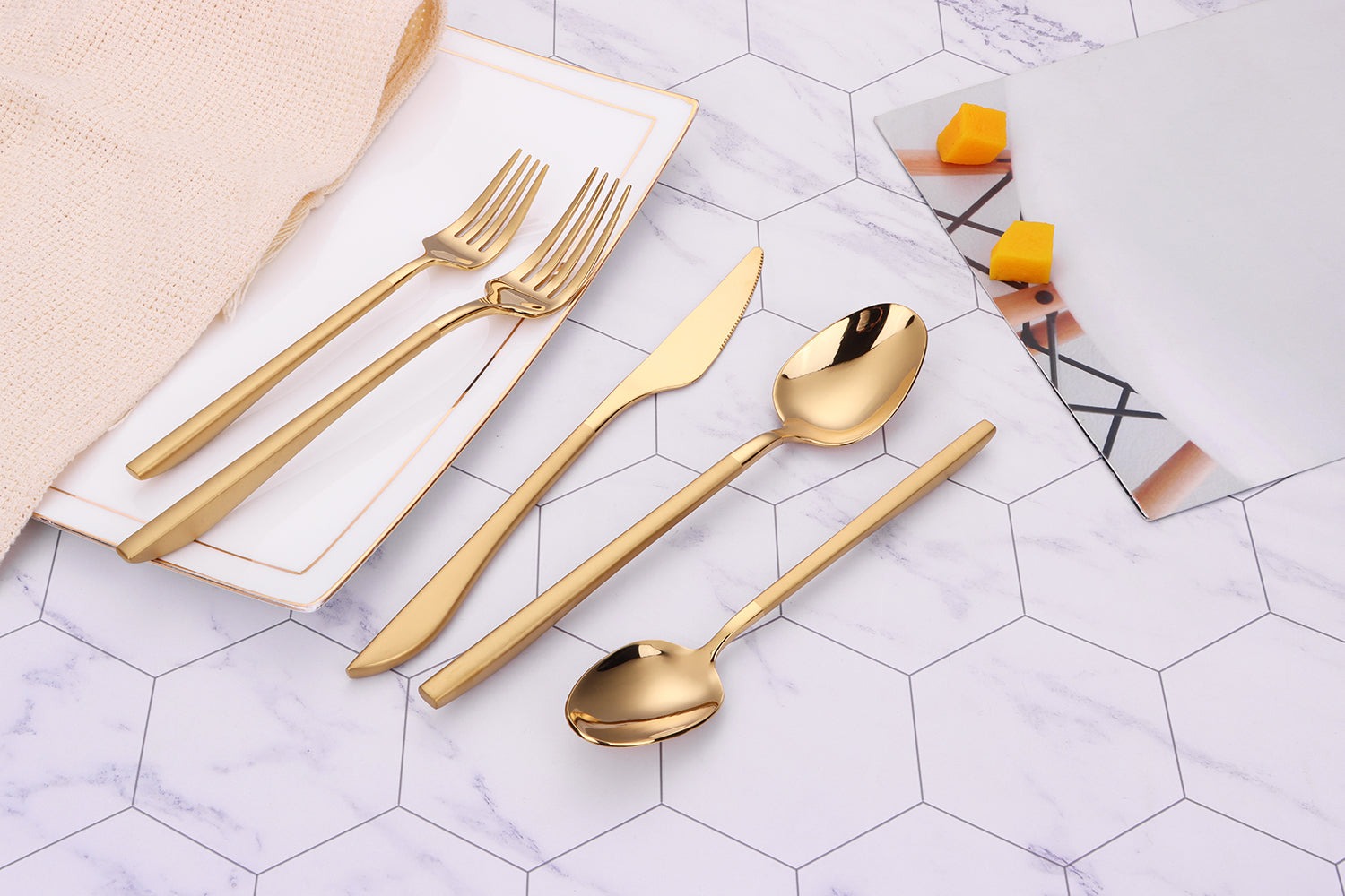 20 Pc Flatware Set Gold with Matte Handles - Service for 4