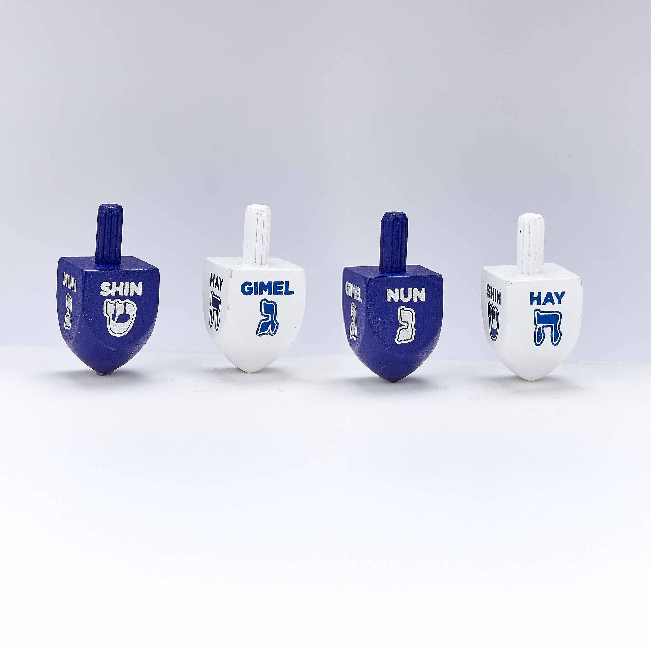 DREIDELS,WOOD,SMALL, BLUE&WHITE W/HOTSTAMPING,1.5"H,100/COLORBOX