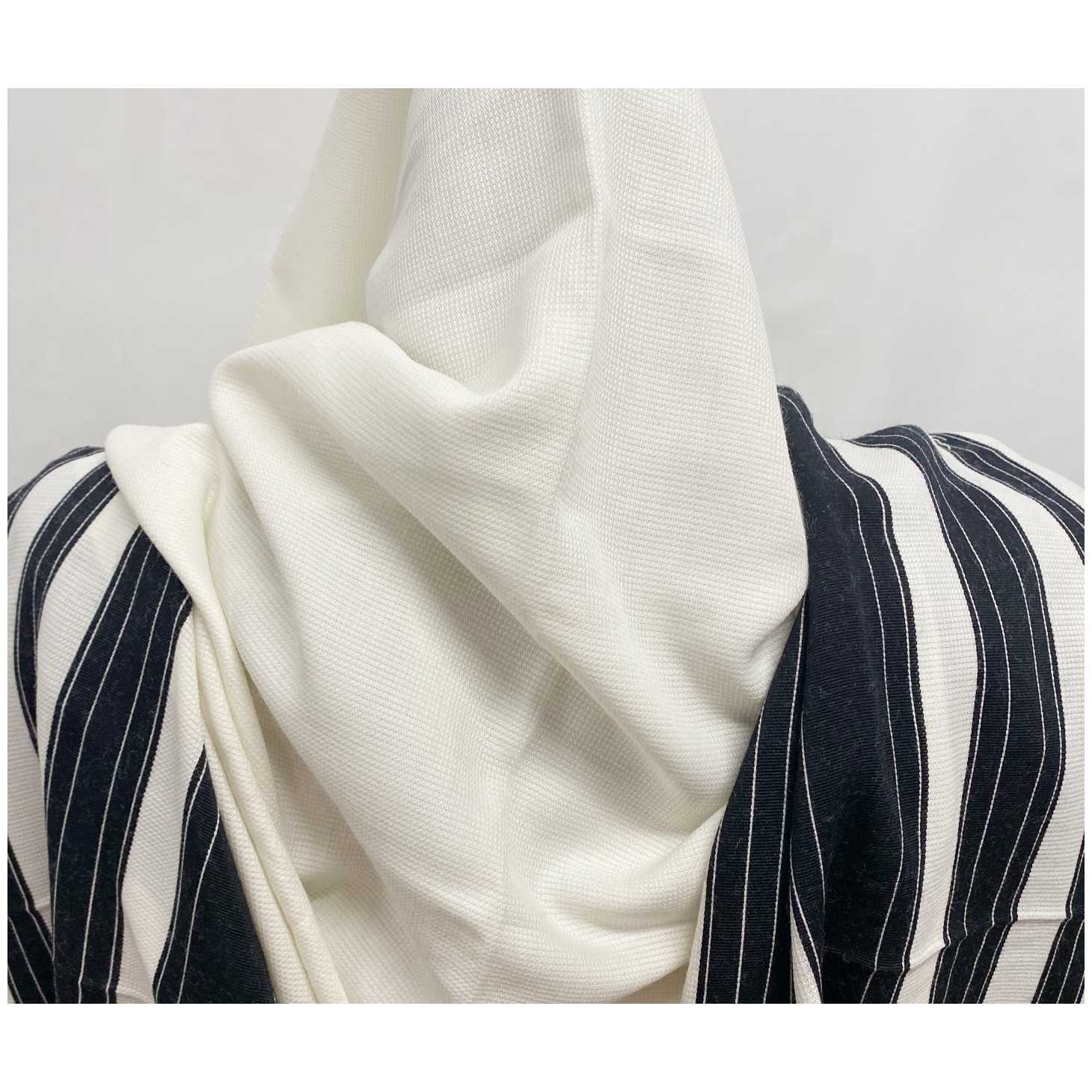 Elite Chabad Style Non-Slip Wool Tallis With Chabad Tied Tzitzis